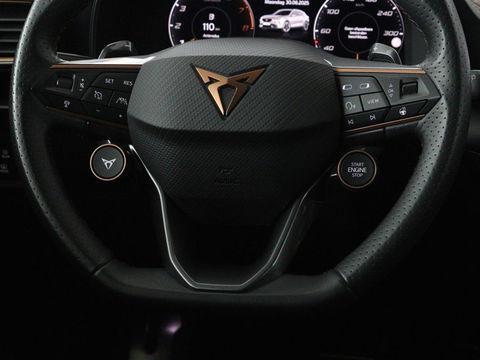 CUPRA Formentor 2.0 TSI VZ | 310pk | Panoramadak | Leder | Trekhaak | Stoel & stuurverwarming | Carplay | Adaptive cruise | Camera | Keyless | Full LED | Sportstoelen