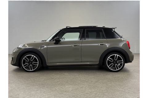 MINI Cooper 1.5 JCW PACK Pano | harman/kardon | LED Carplay Clima Cruise Navigatie PDC 18"LMV Stoelverwarming