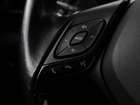 Toyota C-HR 1.8 Hybrid Style | Stoelverwarming | Navigatie | Adaptive cruise | Camera | Trekhaak | JBL audio | Dodehoek detectie | Keyless