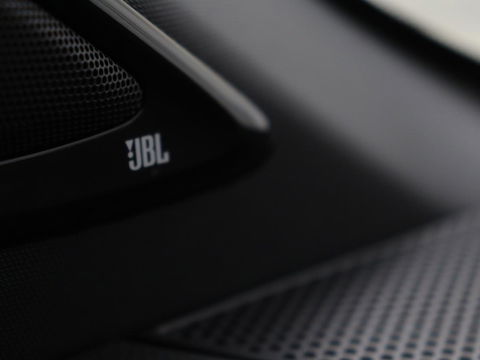 Toyota C-HR 1.8 Hybrid Style | Stoelverwarming | Navigatie | Adaptive cruise | Camera | Trekhaak | JBL audio | Dodehoek detectie | Keyless