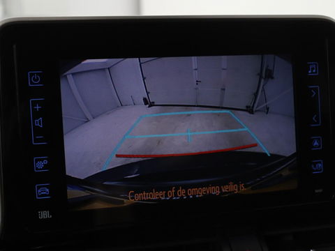 Toyota C-HR 1.8 Hybrid Style | Stoelverwarming | Navigatie | Adaptive cruise | Camera | Trekhaak | JBL audio | Dodehoek detectie | Keyless