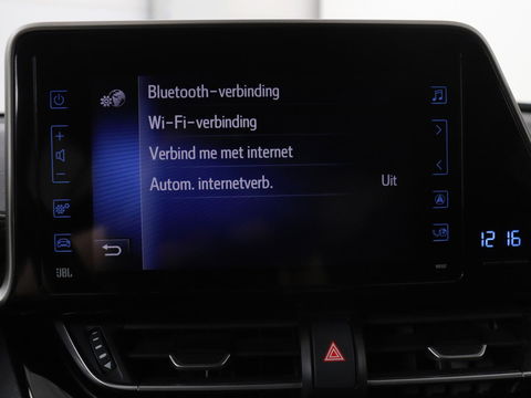 Toyota C-HR 1.8 Hybrid Style | Stoelverwarming | Navigatie | Adaptive cruise | Camera | Trekhaak | JBL audio | Dodehoek detectie | Keyless