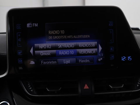 Toyota C-HR 1.8 Hybrid Style | Stoelverwarming | Navigatie | Adaptive cruise | Camera | Trekhaak | JBL audio | Dodehoek detectie | Keyless