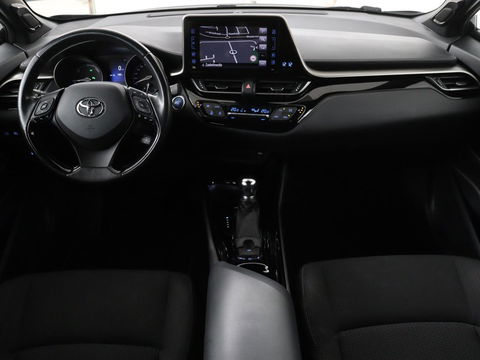 Toyota C-HR 1.8 Hybrid Style | Stoelverwarming | Navigatie | Adaptive cruise | Camera | Trekhaak | JBL audio | Dodehoek detectie | Keyless