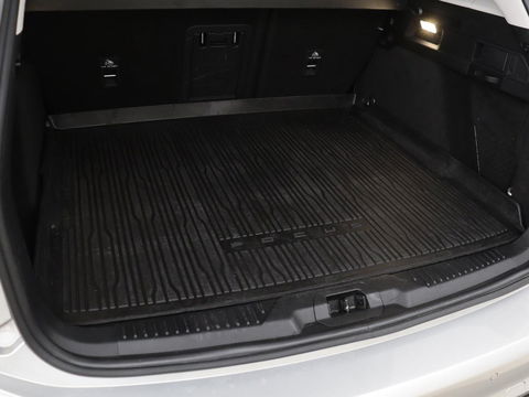 Ford Focus 1.0 EcoBoost Hybrid Titanium Style | Stoel & stuurverwarming | Camera | Full LED | Carplay | Climate control | Navigatie | Park Assist | Getint glas