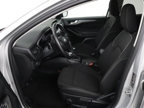 Ford Focus 1.0 EcoBoost Hybrid Titanium Style | Stoel & stuurverwarming | Camera | Full LED | Carplay | Climate control | Navigatie | Park Assist | Getint glas