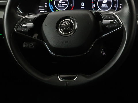 Škoda Superb 1.4 TSI iV Business Edition Plus | Panoramadak | Stoel & stuurverwarming | Adaptive cruise | Virtual Cockpit | Canton Sound | Memory | Carplay | Achterbankverwarming | Navigatie