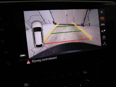 Škoda Superb 1.4 TSI iV Business Edition Plus | Panoramadak | Stoel & stuurverwarming | Adaptive cruise | Virtual Cockpit | Canton Sound | Memory | Carplay | Achterbankverwarming | Navigatie