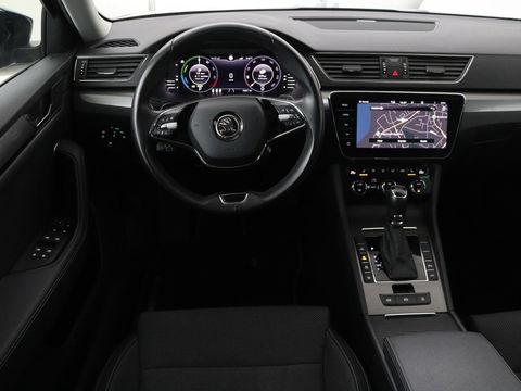 Škoda Superb 1.4 TSI iV Business Edition Plus | Panoramadak | Stoel & stuurverwarming | Adaptive cruise | Virtual Cockpit | Canton Sound | Memory | Carplay | Achterbankverwarming | Navigatie