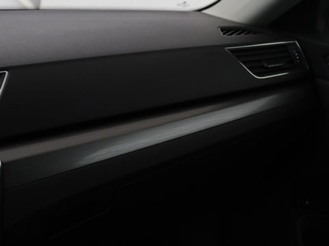 Škoda Superb 1.4 TSI iV Business Edition Plus | Panoramadak | Stoel & stuurverwarming | Adaptive cruise | Virtual Cockpit | Canton Sound | Memory | Carplay | Achterbankverwarming | Navigatie