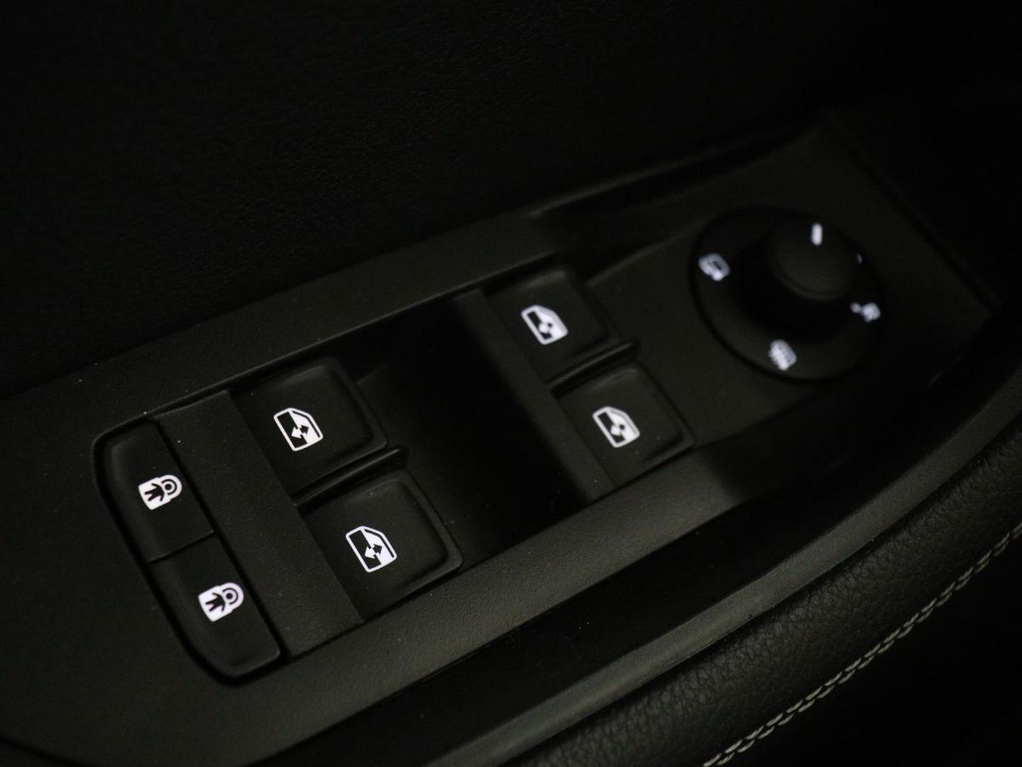 Škoda Superb 1.4 TSI iV Business Edition Plus | Panoramadak | Stoel & stuurverwarming | Adaptive cruise | Virtual Cockpit | Canton Sound | Memory | Carplay | Achterbankverwarming | Navigatie