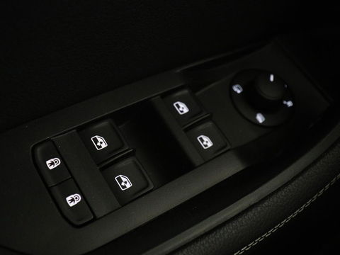 Škoda Superb 1.4 TSI iV Business Edition Plus | Panoramadak | Stoel & stuurverwarming | Adaptive cruise | Virtual Cockpit | Canton Sound | Memory | Carplay | Achterbankverwarming | Navigatie