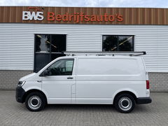 Volkswagen Transporter 2.0 TDI 102pk L1H1 Comfortline / bpm vrij / euro 6 diesel / prijs rijklaar € 15.950 ex btw / lease vanaf € 285 / Bott ingerichte laadruimte / airco / cruise / trekhaak 2200 kg !