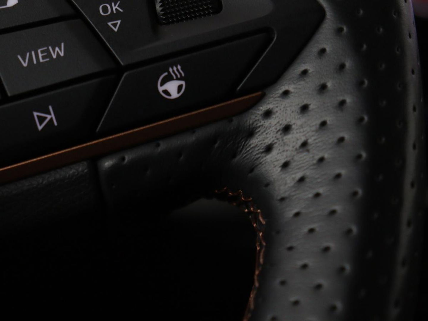 CUPRA Leon 1.4 e-Hybrid | Camera | Adaptive cruise | Stuurverwarming | Navigatie | Sfeerverlichting | Keyless | Full LED | PHEV
