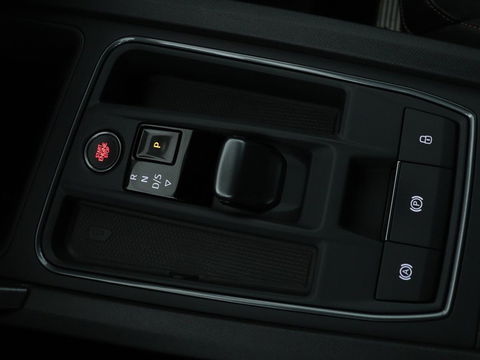 CUPRA Leon 1.4 e-Hybrid | Camera | Adaptive cruise | Stuurverwarming | Navigatie | Sfeerverlichting | Keyless | Full LED | PHEV