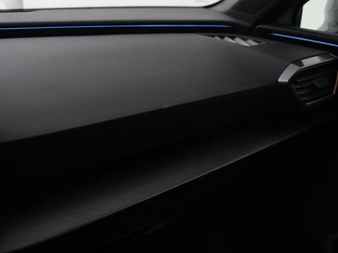 CUPRA Leon 1.4 e-Hybrid | Camera | Adaptive cruise | Stuurverwarming | Navigatie | Sfeerverlichting | Keyless | Full LED | PHEV