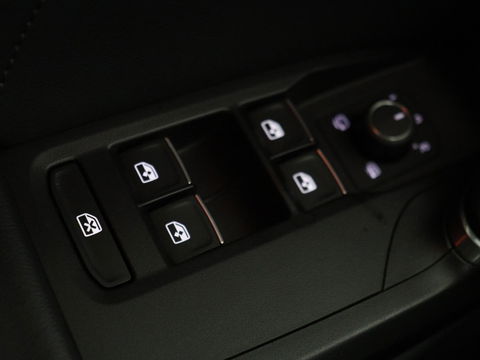 CUPRA Leon 1.4 e-Hybrid | Camera | Adaptive cruise | Stuurverwarming | Navigatie | Sfeerverlichting | Keyless | Full LED | PHEV