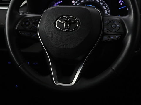 Toyota RAV4 2.5 Hybrid AWD Dynamic | Stoel & stuurverwarming | Trekhaak | Camera | Carplay | Full LED | Keyless | Navigatie