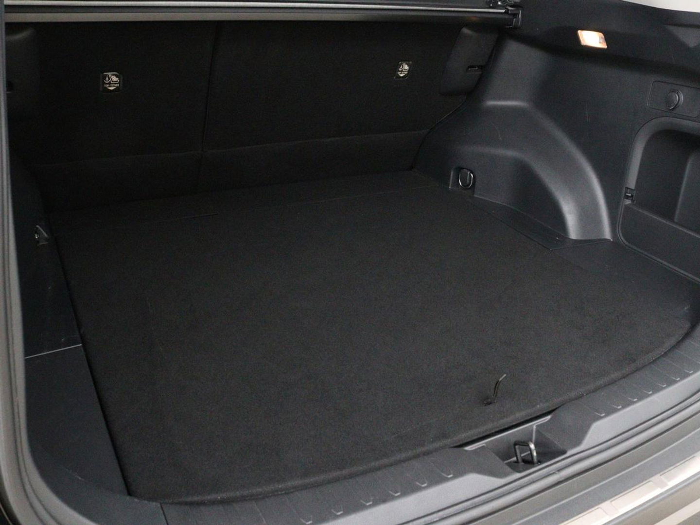 Toyota RAV4 2.5 Hybrid AWD Dynamic | Stoel & stuurverwarming | Trekhaak | Camera | Carplay | Full LED | Keyless | Navigatie
