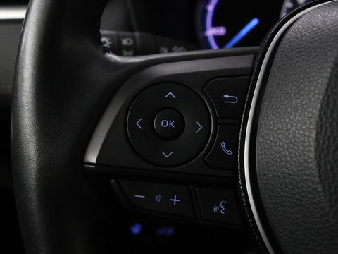 Toyota RAV4 2.5 Hybrid AWD Dynamic | Stoel & stuurverwarming | Trekhaak | Camera | Carplay | Full LED | Keyless | Navigatie