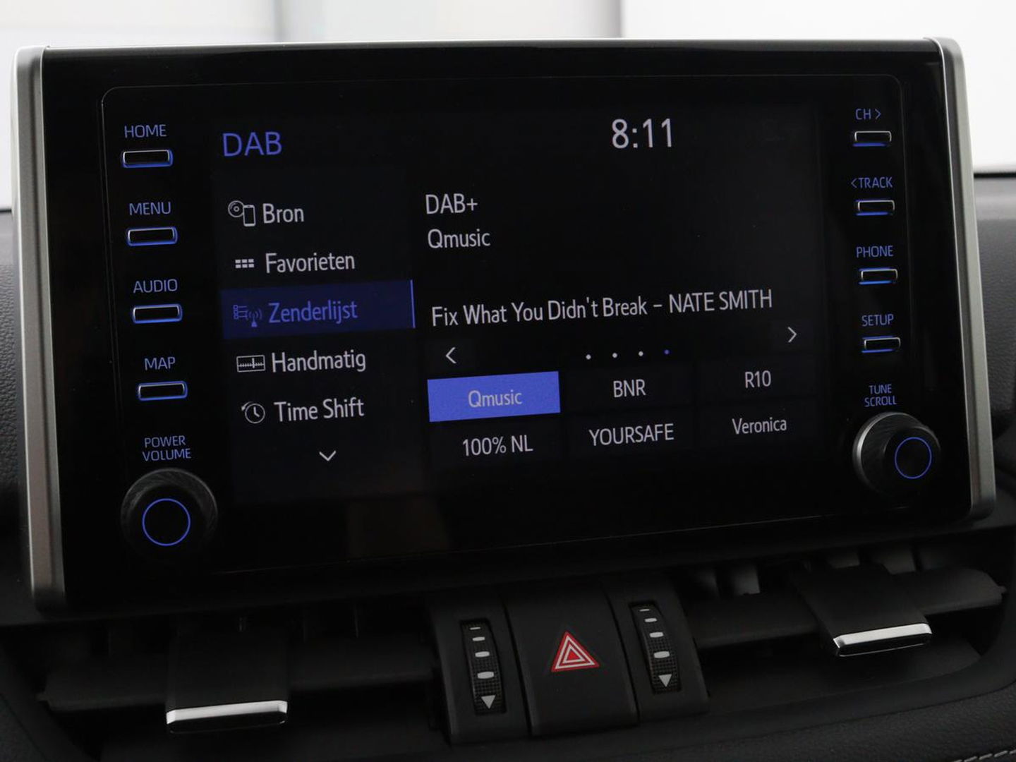 Toyota RAV4 2.5 Hybrid AWD Dynamic | Stoel & stuurverwarming | Trekhaak | Camera | Carplay | Full LED | Keyless | Navigatie