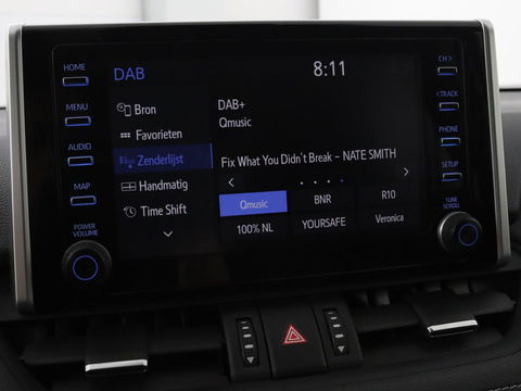 Toyota RAV4 2.5 Hybrid AWD Dynamic | Stoel & stuurverwarming | Trekhaak | Camera | Carplay | Full LED | Keyless | Navigatie