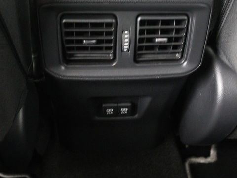 Toyota RAV4 2.5 Hybrid AWD Dynamic | Stoel & stuurverwarming | Trekhaak | Camera | Carplay | Full LED | Keyless | Navigatie