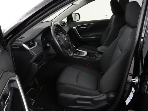 Toyota RAV4 2.5 Hybrid AWD Dynamic | Stoel & stuurverwarming | Trekhaak | Camera | Carplay | Full LED | Keyless | Navigatie