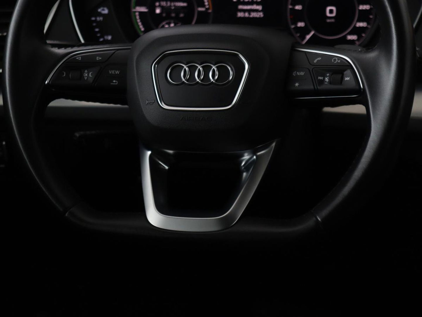 Audi Q5 55 TFSI e quattro S Line | Panoramadak | Trekhaak | Leder | Stoelverwarming | Camera | Virtual Cockpit | Navigatie | Full LED | Audi Sound