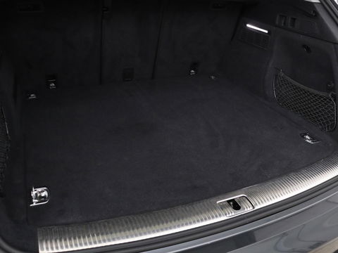 Audi Q5 55 TFSI e quattro S Line | Panoramadak | Trekhaak | Leder | Stoelverwarming | Camera | Virtual Cockpit | Navigatie | Full LED | Audi Sound