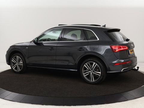 Audi Q5 55 TFSI e quattro S Line | Panoramadak | Trekhaak | Leder | Stoelverwarming | Camera | Virtual Cockpit | Navigatie | Full LED | Audi Sound