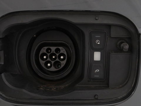 Audi Q5 55 TFSI e quattro S Line | Panoramadak | Trekhaak | Leder | Stoelverwarming | Camera | Virtual Cockpit | Navigatie | Full LED | Audi Sound