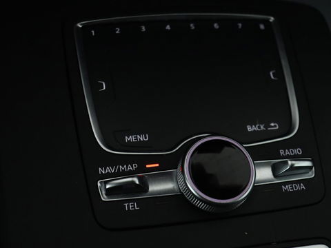 Audi Q5 55 TFSI e quattro S Line | Panoramadak | Trekhaak | Leder | Stoelverwarming | Camera | Virtual Cockpit | Navigatie | Full LED | Audi Sound