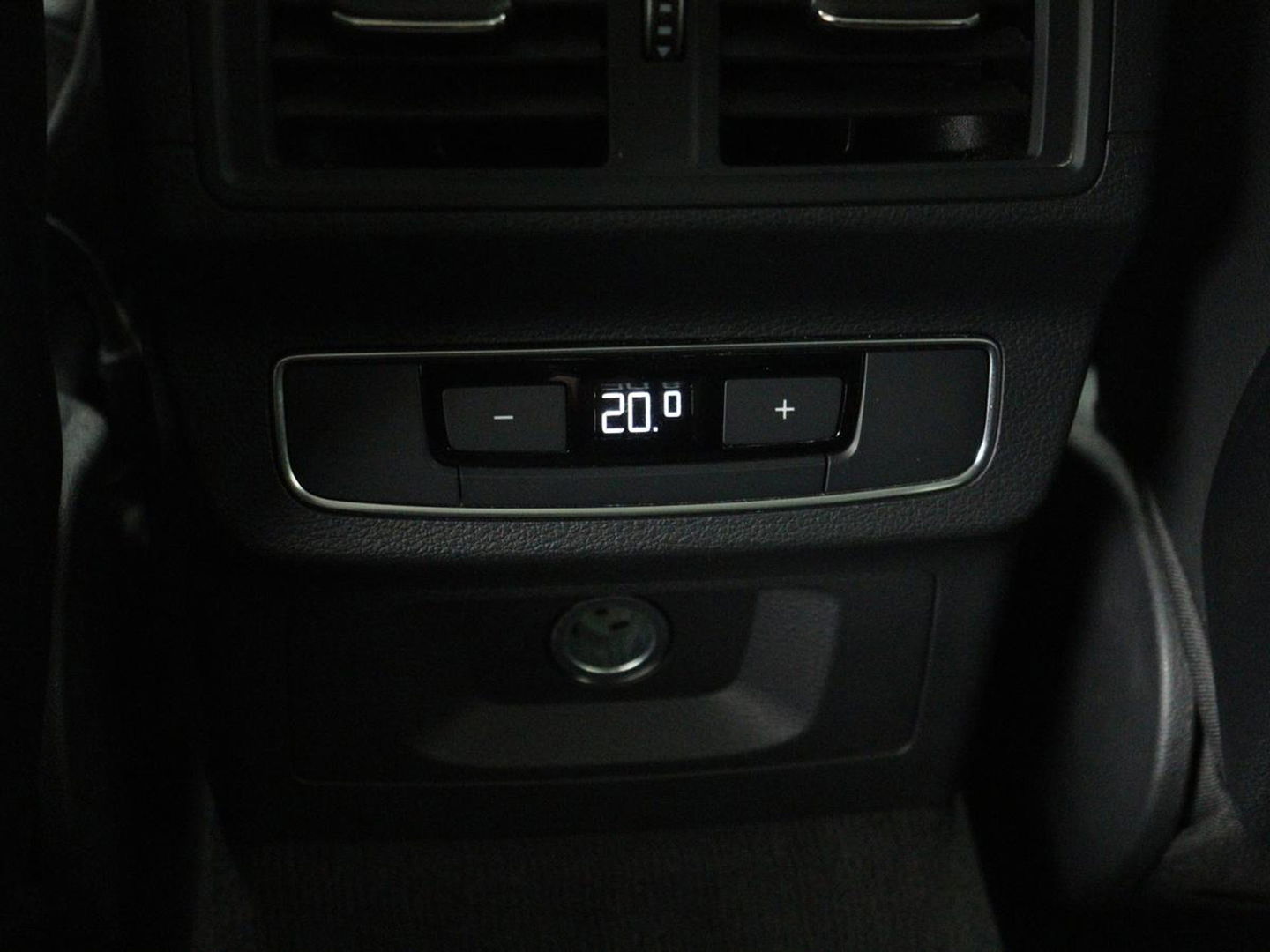 Audi Q5 55 TFSI e quattro S Line | Panoramadak | Trekhaak | Leder | Stoelverwarming | Camera | Virtual Cockpit | Navigatie | Full LED | Audi Sound