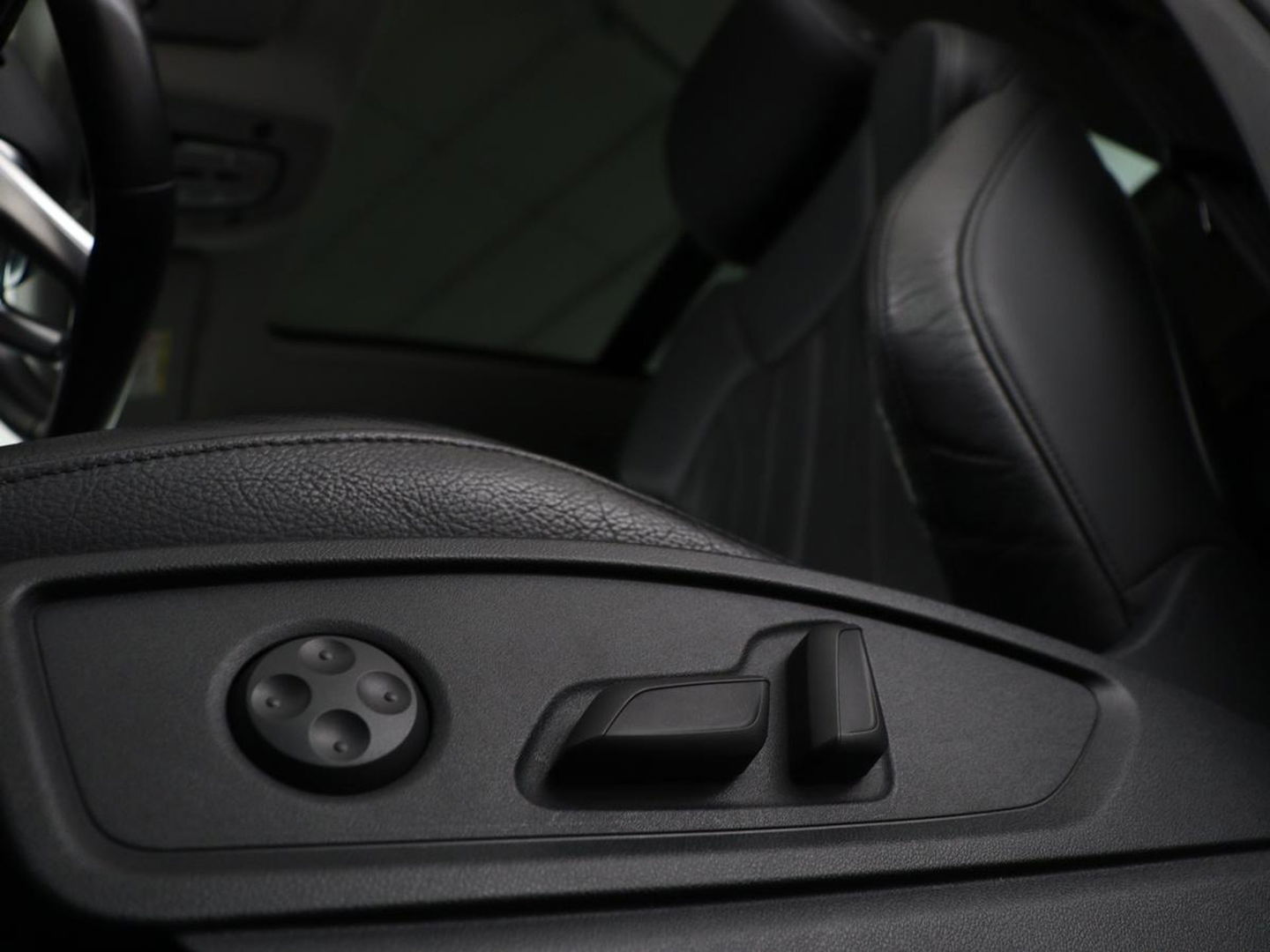 Audi Q5 55 TFSI e quattro S Line | Panoramadak | Trekhaak | Leder | Stoelverwarming | Camera | Virtual Cockpit | Navigatie | Full LED | Audi Sound