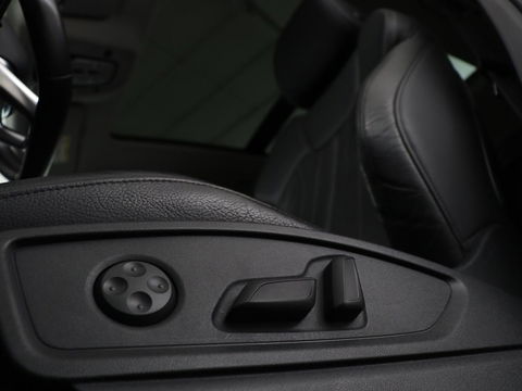 Audi Q5 55 TFSI e quattro S Line | Panoramadak | Trekhaak | Leder | Stoelverwarming | Camera | Virtual Cockpit | Navigatie | Full LED | Audi Sound