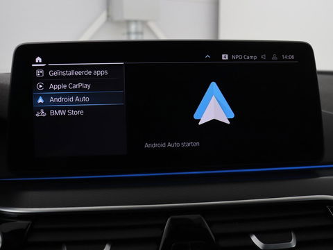 BMW 5 Serie 530e xDrive M Sport | Leder | Stoel & stuurverwarming | Sfeerverlichting | Adaptief LED | Carplay | Camera | Live cockpit | Navigatie
