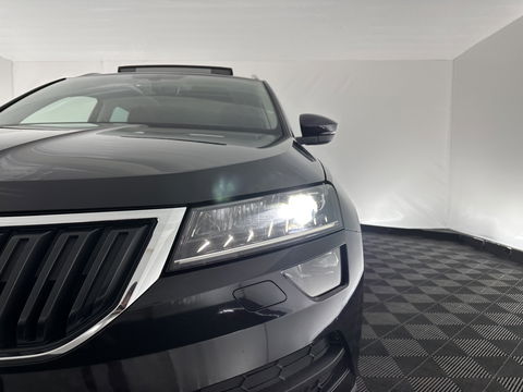 Škoda Karoq 1.5 TSI ACT Business Edition Aut. *PANO | 1/2LEATHER | FULL-LED | NAVI-FULLMAP | KEYLESS | COMFORT-SEATS | CAMERA | DAB+ | ECC | PDC | CRUISE | 18''ALU | TOWBAR*