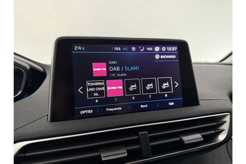 Peugeot 3008 1.2 PureTech 360Camera Sfeer LED Virtual Carplay Trekhaak Navi Clima Cruise PDC 19"LMV