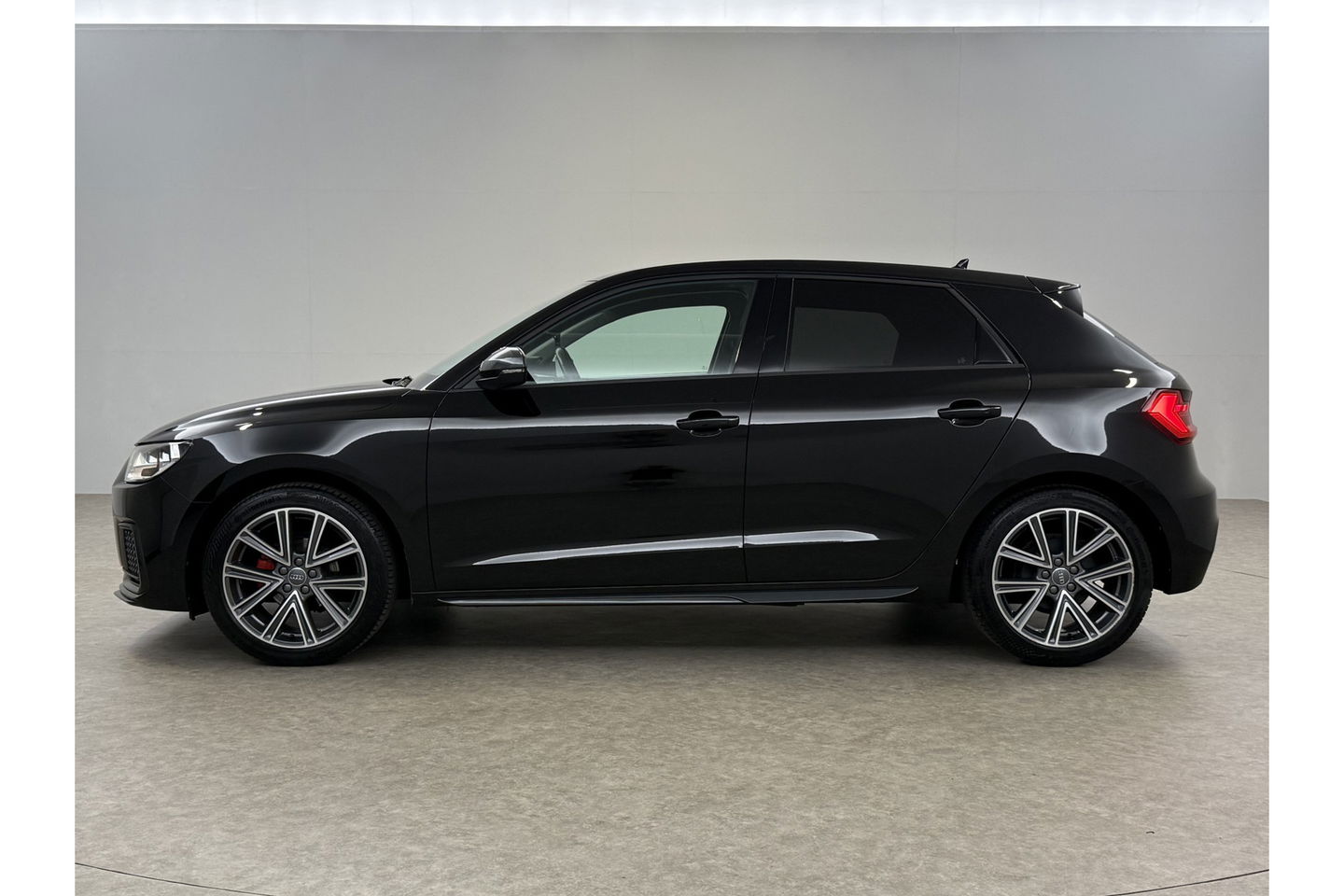 Audi A1 25 TFSI epic Airco Virtual Carplay Cruise Navigatie 17"LMV