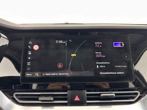 Kia e-Niro ExecutiveLine 64 kWh [ 3-Fase ] (INCL-BTW) Aut. *LUXURY-LEATHER | JBL-AUDIO | FULL-LED | NAVI-FULLMAP | DAB | ADAPT.CRUISE | CAMERA | MEMORY-PACK | LANE-ASSIST | CCS-FASTLOADER | KEYLESS | DIGI-COCKPIT | 17"ALU*
