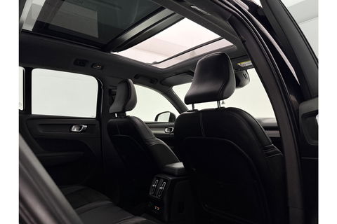 Volvo XC40 T4 Recharge R-Design Hybride 262PK Pano Harman/Kardon LED Memory Virtual Camera Carplay Cruise Clima 19"LMV Navi PDC