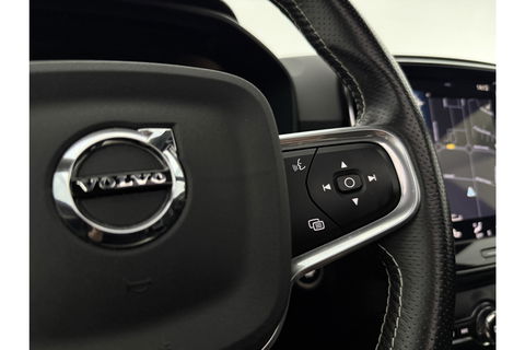 Volvo XC40 T4 Recharge R-Design Hybride 262PK Pano Harman/Kardon LED Memory Virtual Camera Carplay Cruise Clima 19"LMV Navi PDC