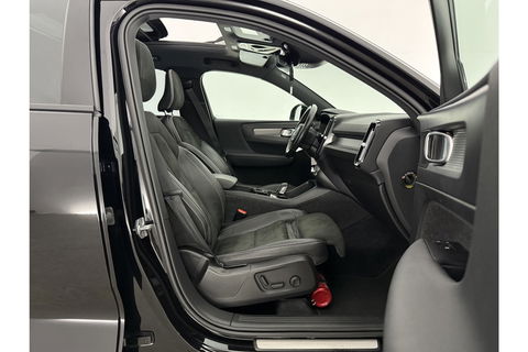 Volvo XC40 T4 Recharge R-Design Hybride 262PK Pano Harman/Kardon LED Memory Virtual Camera Carplay Cruise Clima 19"LMV Navi PDC