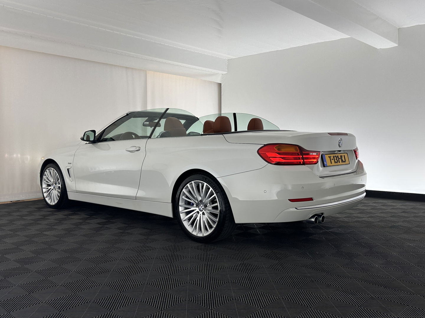 BMW 4 Serie Cabrio 435d xDrive Centennial High Executive Aut. *HEAD-UP | FULL-LEATHER | FULL-LED | ADAPTIVE-CRUISE | MEMORY-PACK | AIR-SCARF | BLIND-SPOT | HIFI-SOUND | KEYLESS | DAB+ | SPORT-SEATS | CAMERA | NAVI-FULLMAP | 19''ALU*