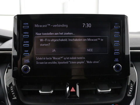 Toyota Corolla 1.8 Hybrid Business Plus | Trekhaak | Stoelverwarming | Adaptive cruise | Carplay | Full LED | Keyless | Camera | DAB | Climate control