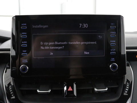 Toyota Corolla 1.8 Hybrid Business Plus | Trekhaak | Stoelverwarming | Adaptive cruise | Carplay | Full LED | Keyless | Camera | DAB | Climate control