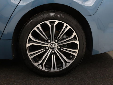 Toyota Corolla 1.8 Hybrid Business Plus | Trekhaak | Stoelverwarming | Adaptive cruise | Carplay | Full LED | Keyless | Camera | DAB | Climate control