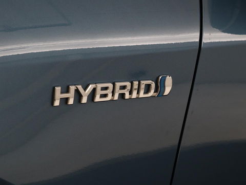 Toyota Corolla 1.8 Hybrid Business Plus | Trekhaak | Stoelverwarming | Adaptive cruise | Carplay | Full LED | Keyless | Camera | DAB | Climate control