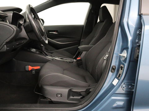 Toyota Corolla 1.8 Hybrid Business Plus | Trekhaak | Stoelverwarming | Adaptive cruise | Carplay | Full LED | Keyless | Camera | DAB | Climate control